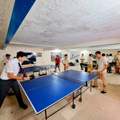 DLSS 08. Mid-day break Clubs (2)