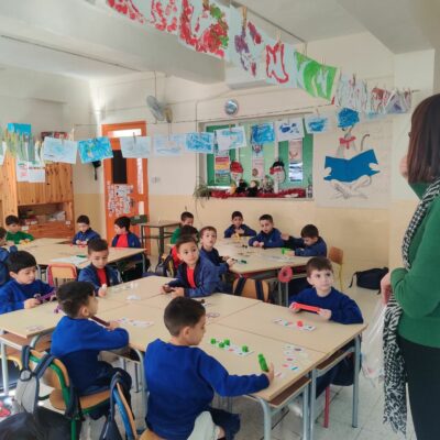 SB DEC 20.Discussing 2D shapes in Grade 1 (3)